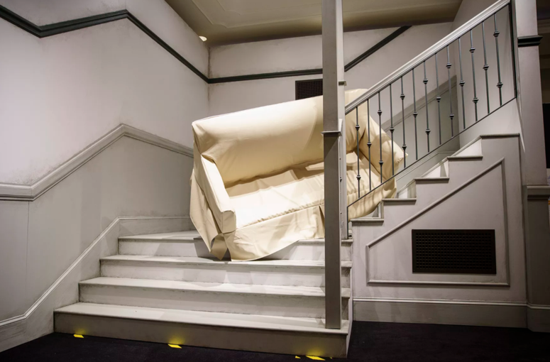 Friends couch, Chicago pop up