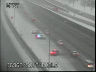 Winter storm moves in overnight, creating treacherous travel in Metro Detroit