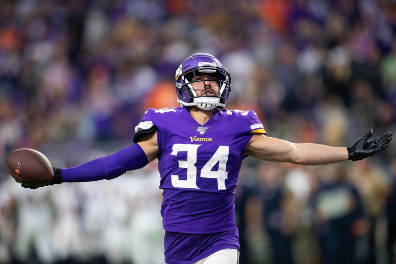 Safety Andrew Sendejo