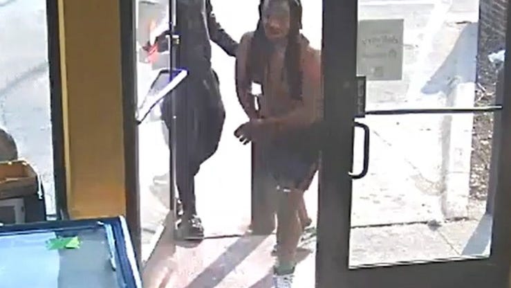 Shirtless gunman fires shots inside Jefferson Avenue liquor store; Police searching for 2 suspects [PHOTOS+VIDEO]