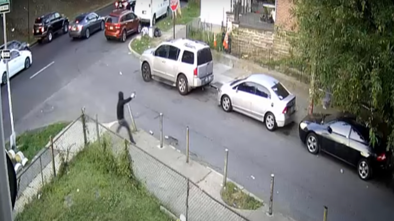 Suspect fires 10 gunshots at woman on the street