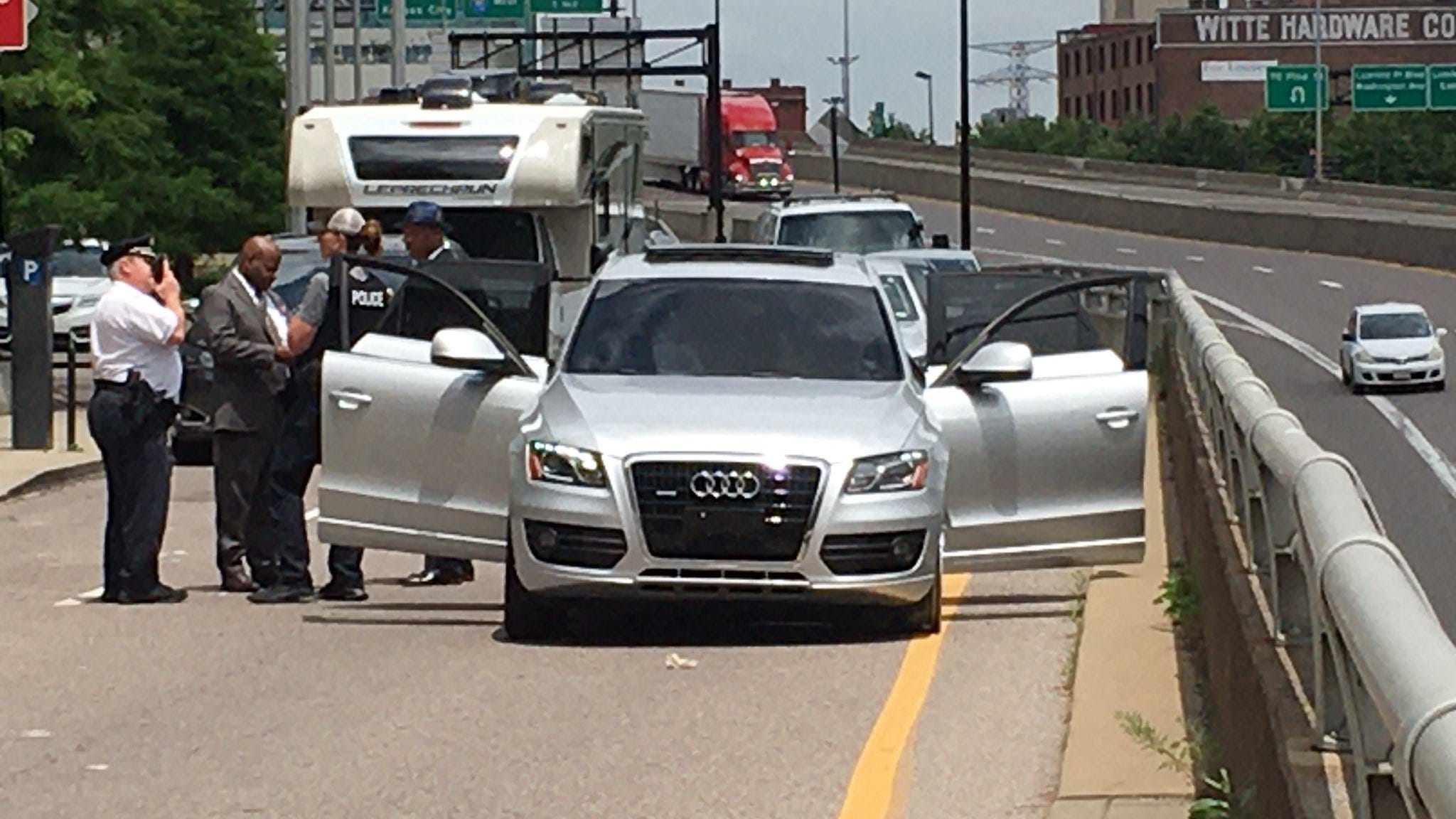 Police chase, shootout with undercover cops ends in downtown St. Louis