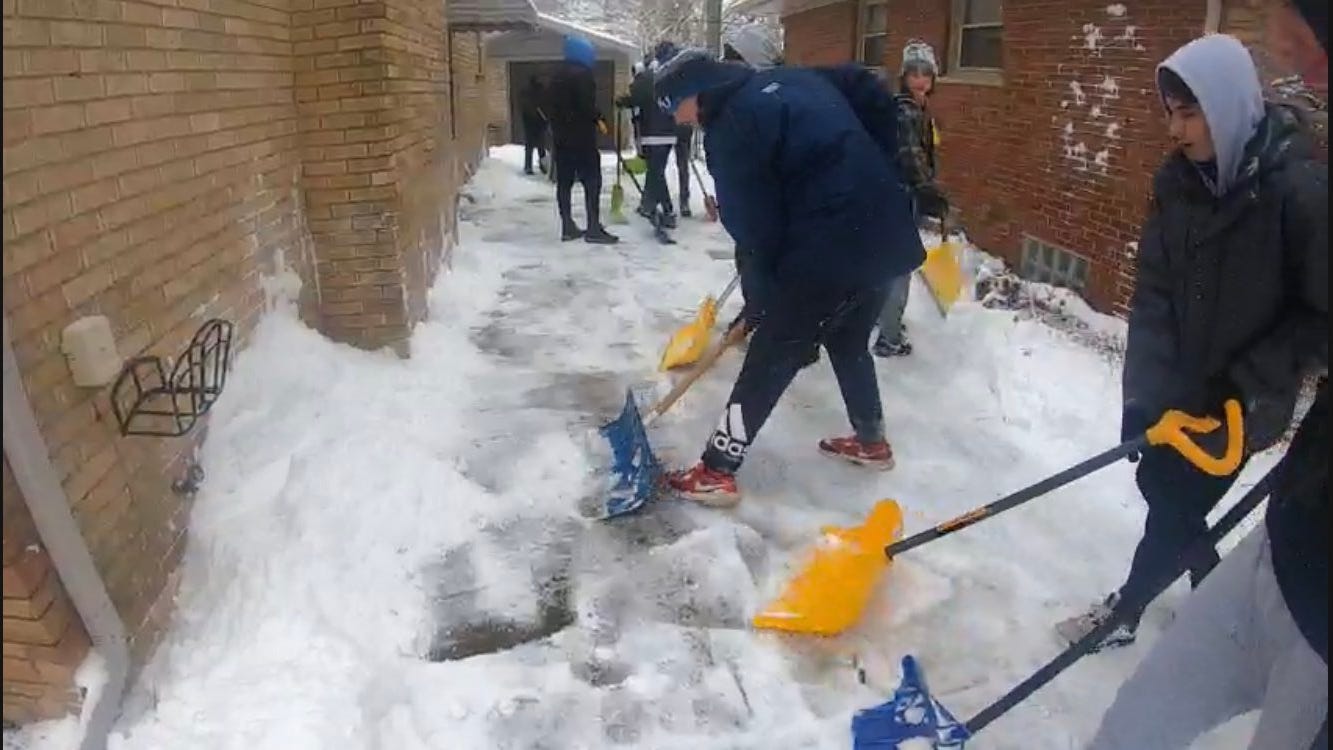 Where's that 18 inches? Here's why Metro Detroiters were underwhelmed by 'Snowmegaddon 2022'