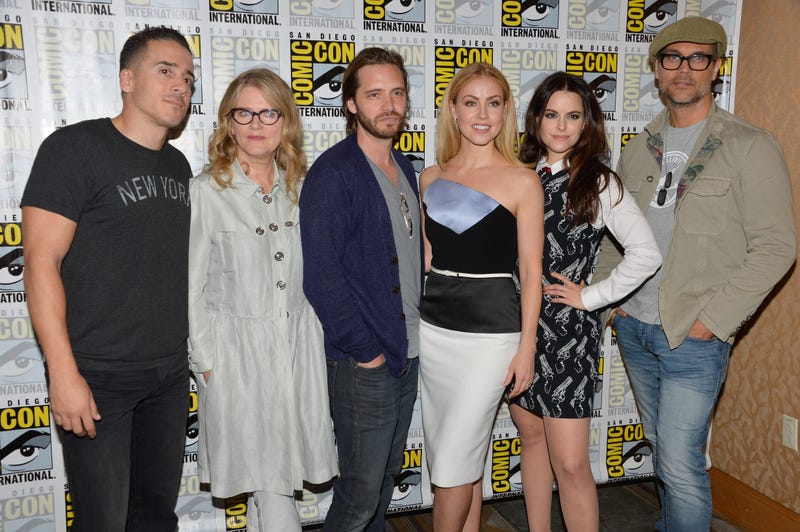 Kirk Acevedo with the cast of 12 Monkeys 