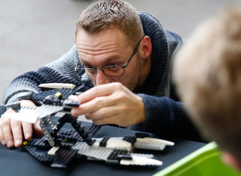 Man, Playing, Legos, Son, Watching, 2017