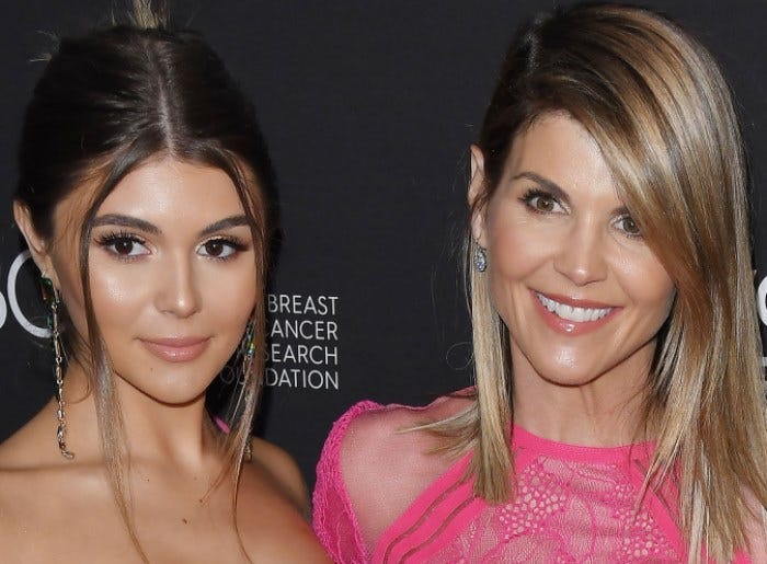 (L-R) Olivia Jade Giannulli, Lori Loughlin and at The Women's Cancer Research Fund's An Unforgettable Evening Benefit Gala held at the Beverly Wilshire Beve