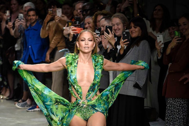 Jennifer Lopez, Milan Fashion Week 2019, Versace, Green Dress