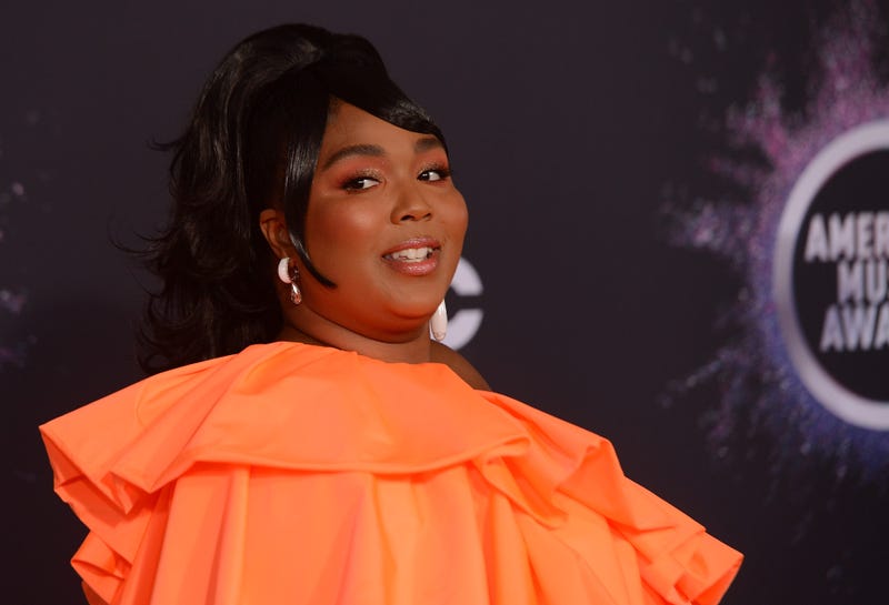 Lizzo attends the 2019 American Music Awards