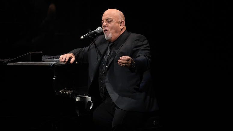 Billy Joel Refuses To Sell Front Row Tickets To His Shows, And Instead Gives Them Away To "Real Fans" For Free