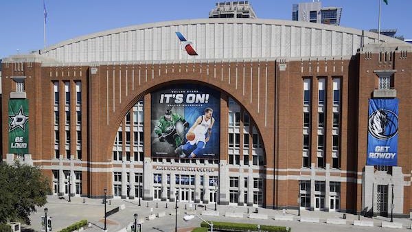 Mark Cuban puts Mavs' chances of staying at AAC "less than 50%"