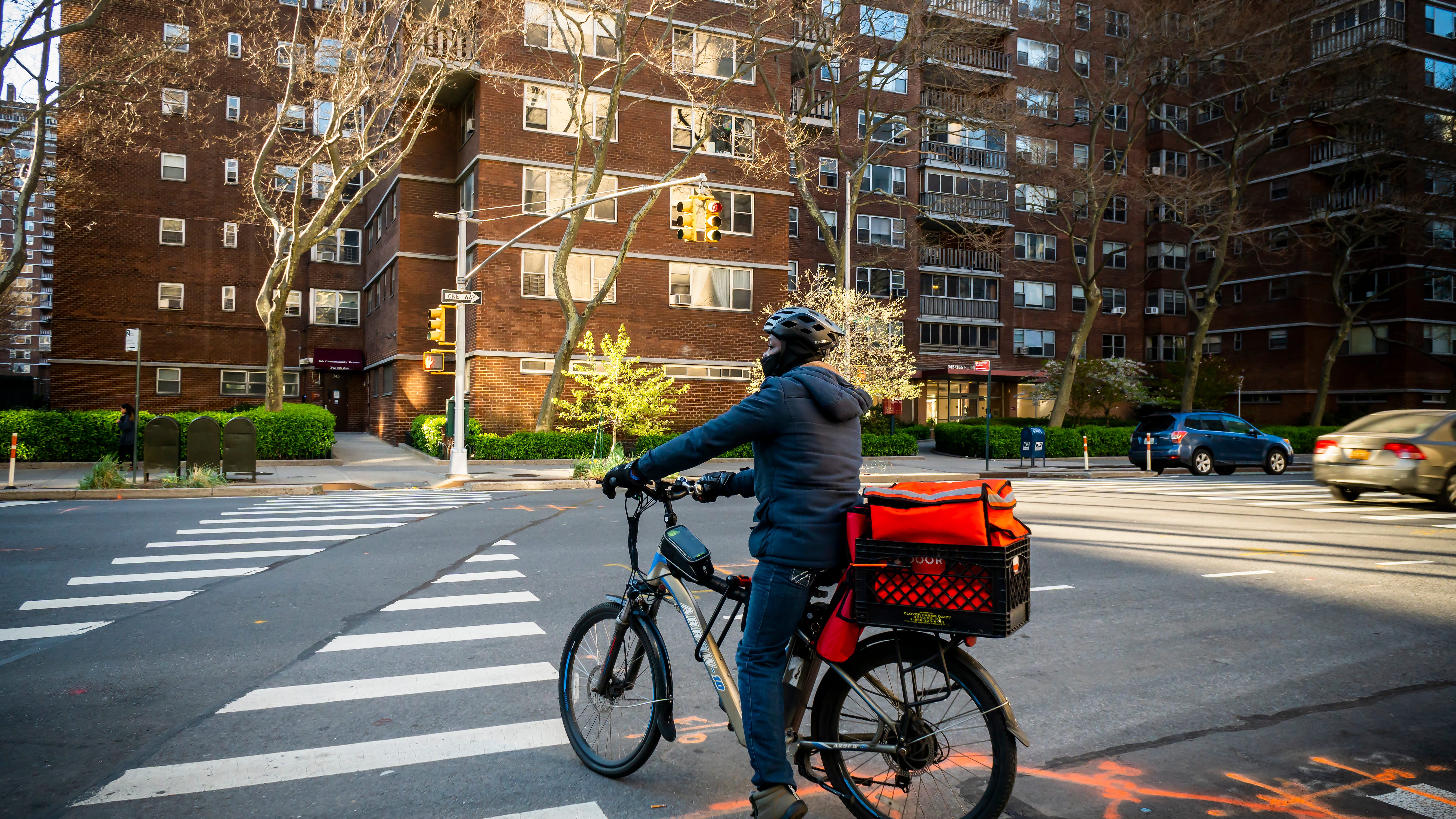 DoorDash, Grubhub, Uber Eats sue NYC over price caps