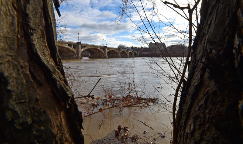A view of the river from West Pittston to the bridge..