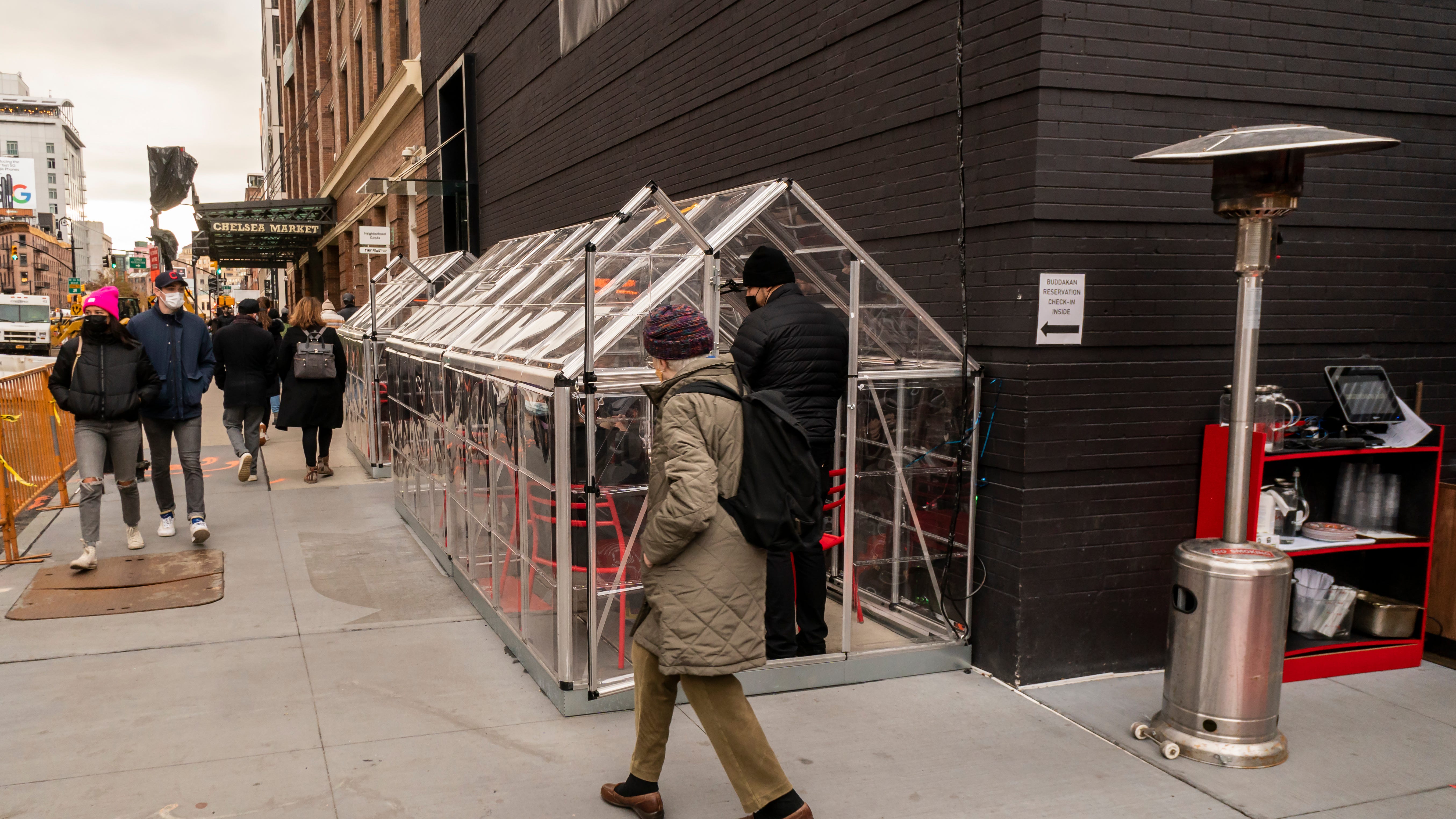 Sweet! Indoor dining can return to NYC at 25% capacity on Valentine's Day: Cuomo