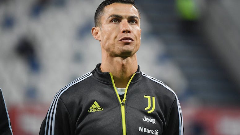 Cristiano Ronaldo costs Coke $4 billion after removing bottles during press conference