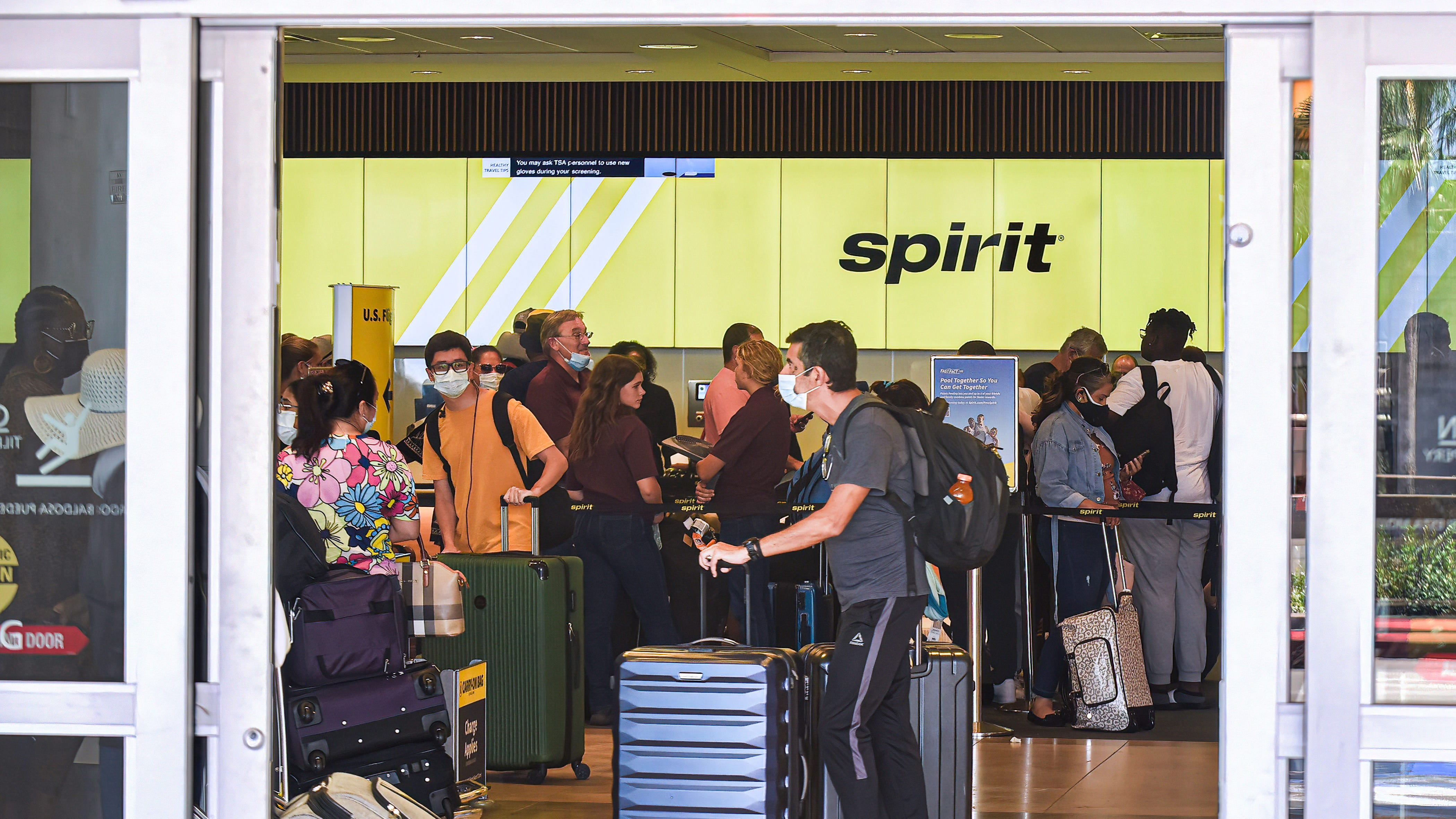 Spirit Airlines introduces automated bag check at DFW