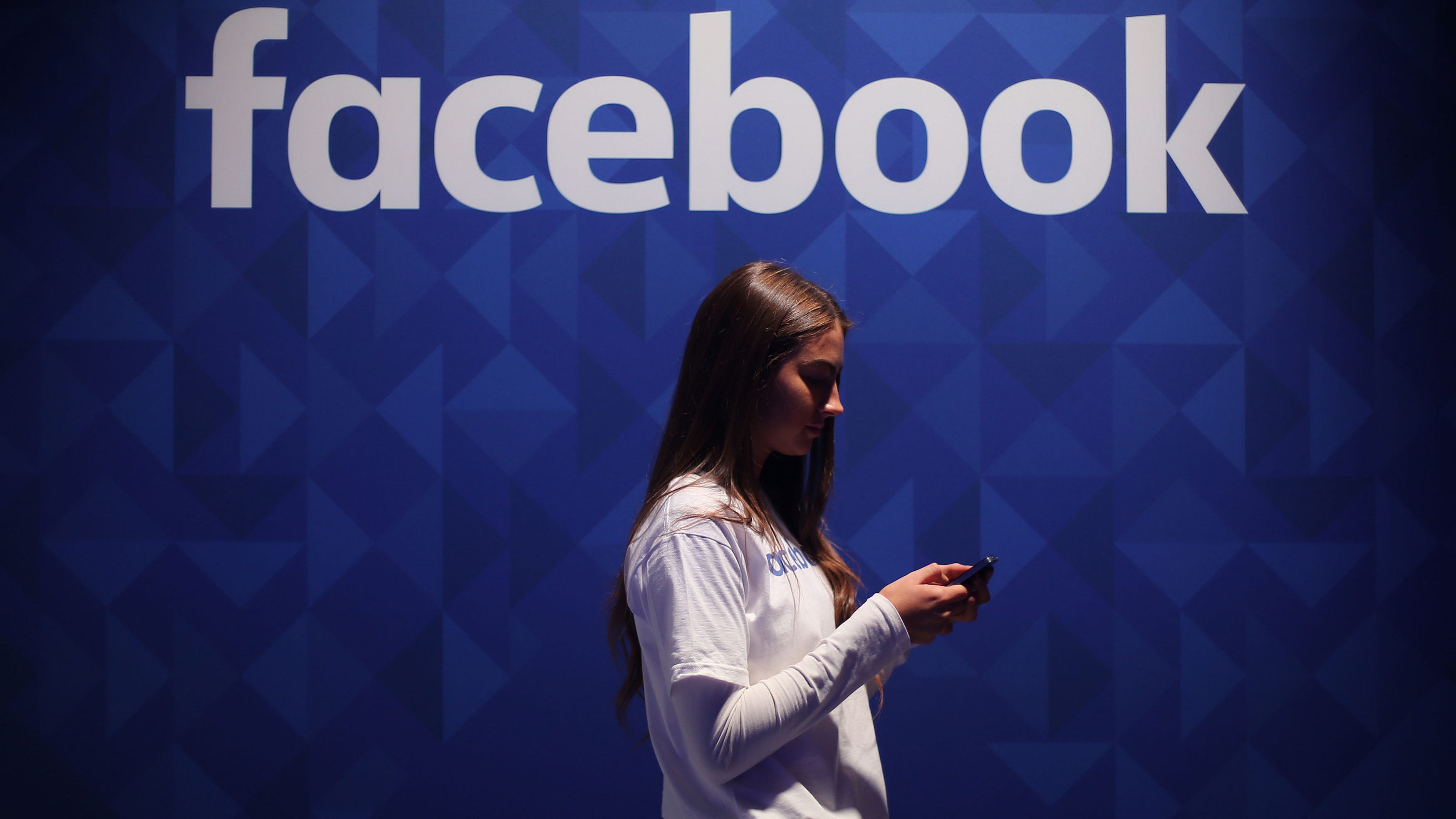 Will Congress clamp down on Facebook?