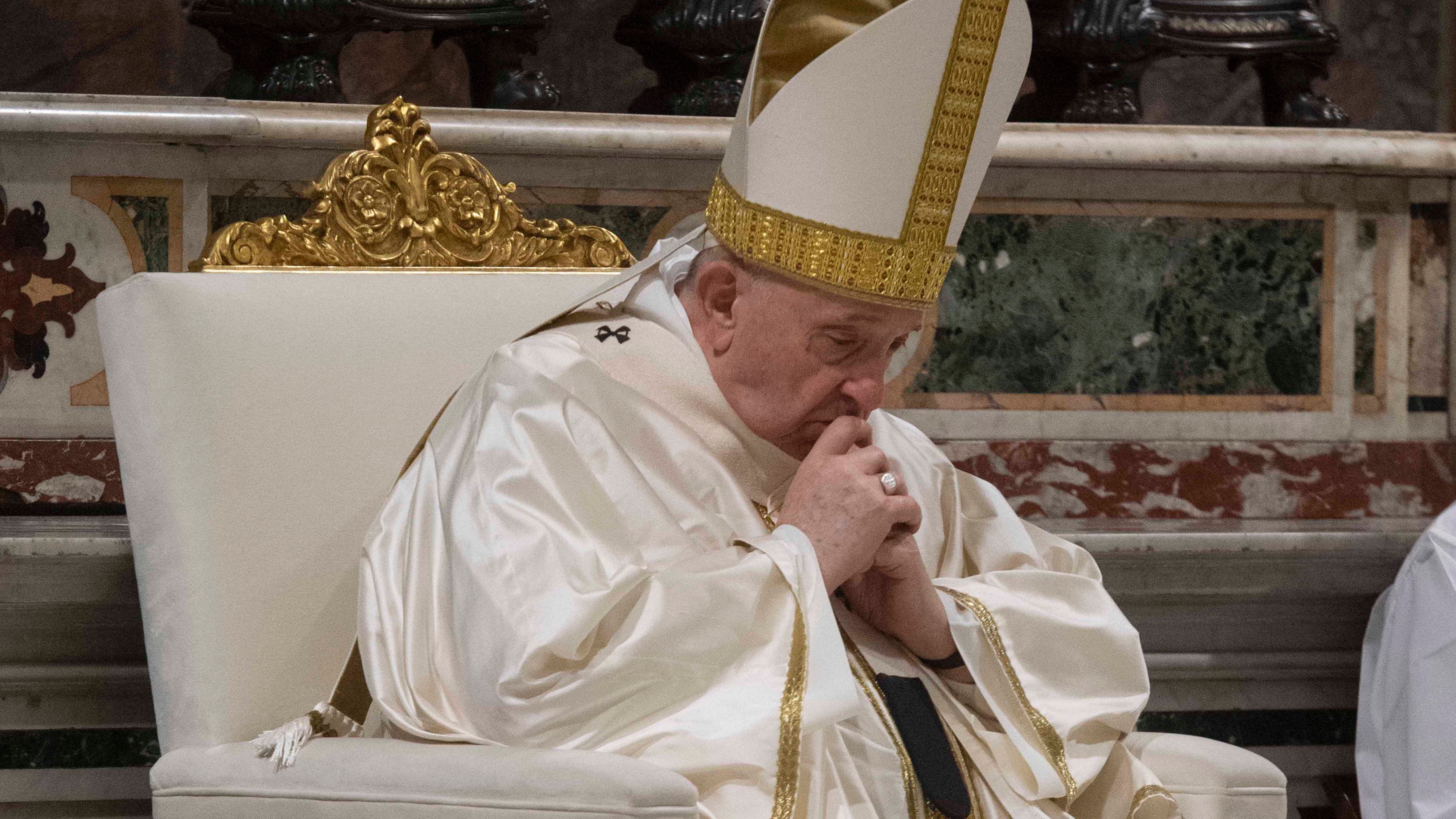 Pope sends 'heartfelt condolences' after 'devastating' Bronx fire kills 19