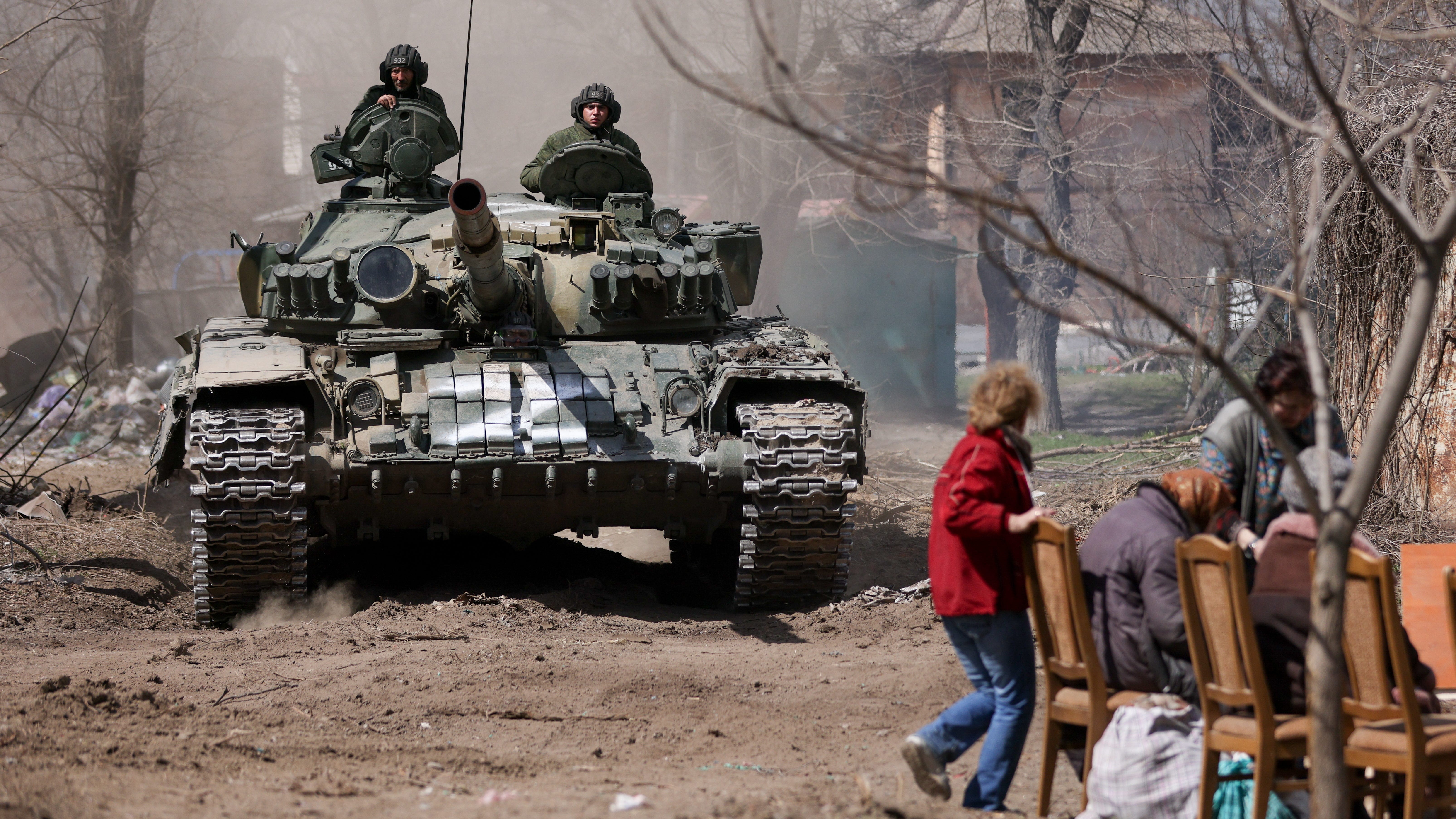 UKRAINE-RUSSIA UPDATES: 4K evacuated from Ukrainian cities on Monday, US considering training Ukrainians stateside