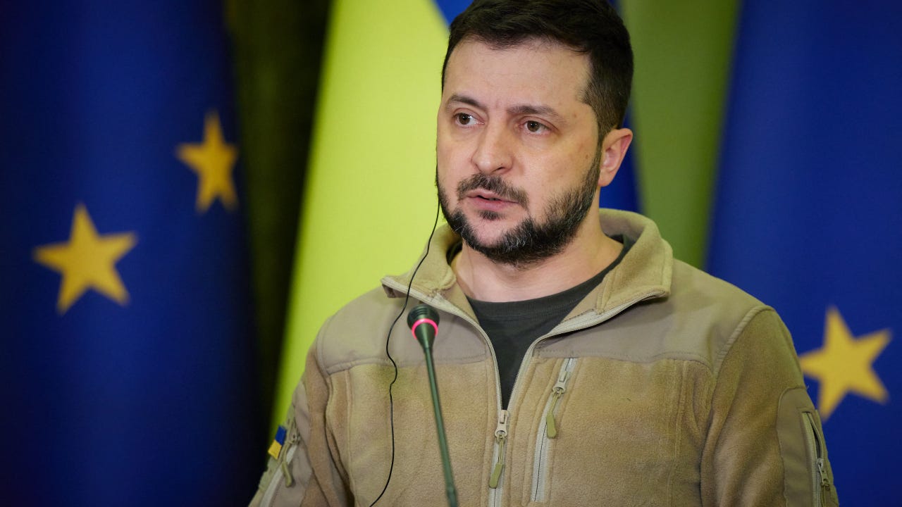 Ukraine president says he needs $7 billion a month to sustain economy