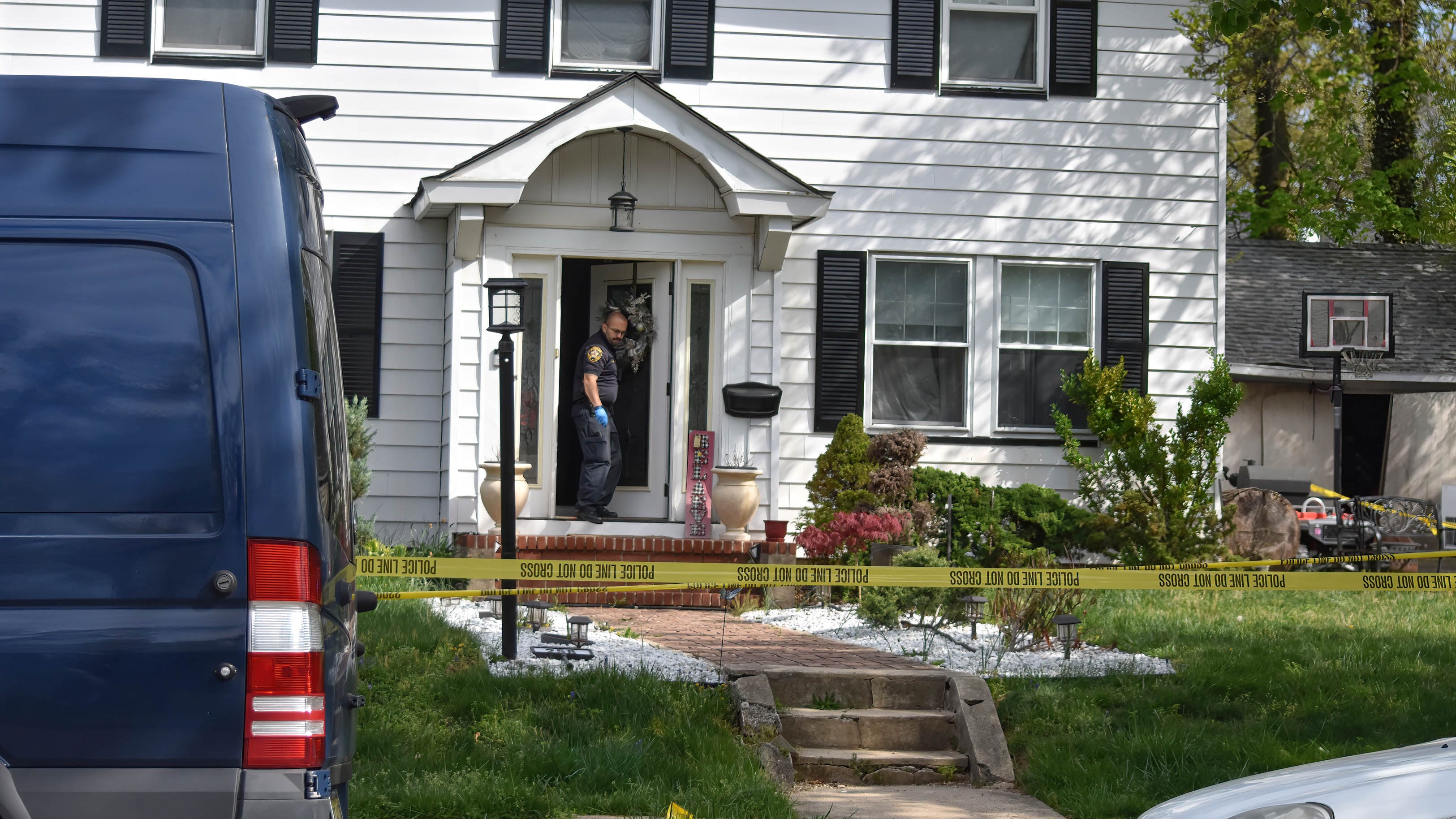 Mom, daughter found dead in NJ house were reportedly axed to death