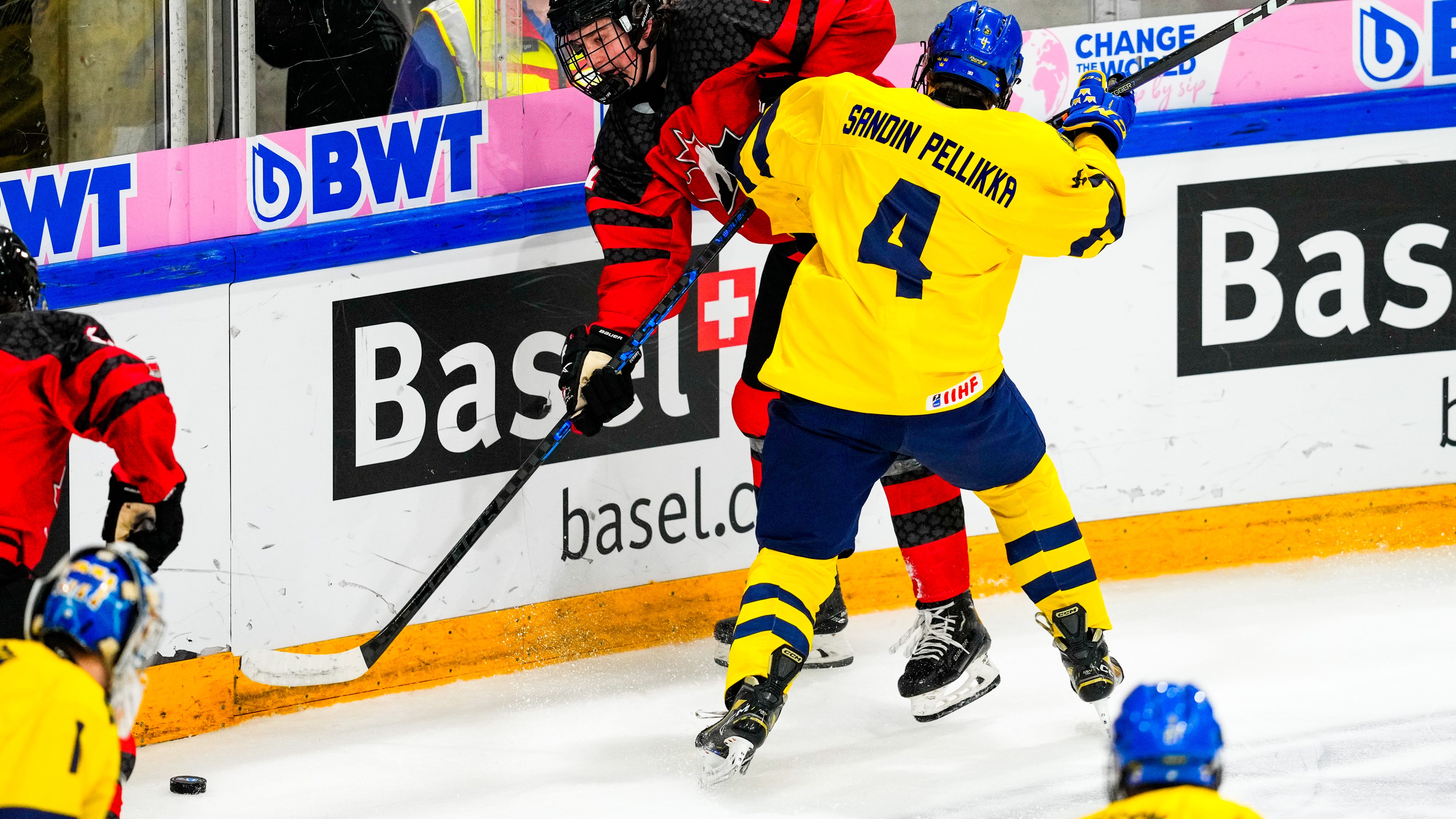Schmit: 2023 NHL Draft profile: Axel Sandin Pellikka