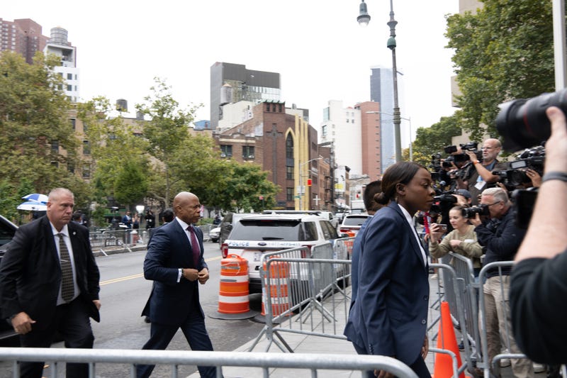 Mayor Eric Adams arrives outside the NY Federal Court in Manhattan, NY on Sept. 27, 2024. 