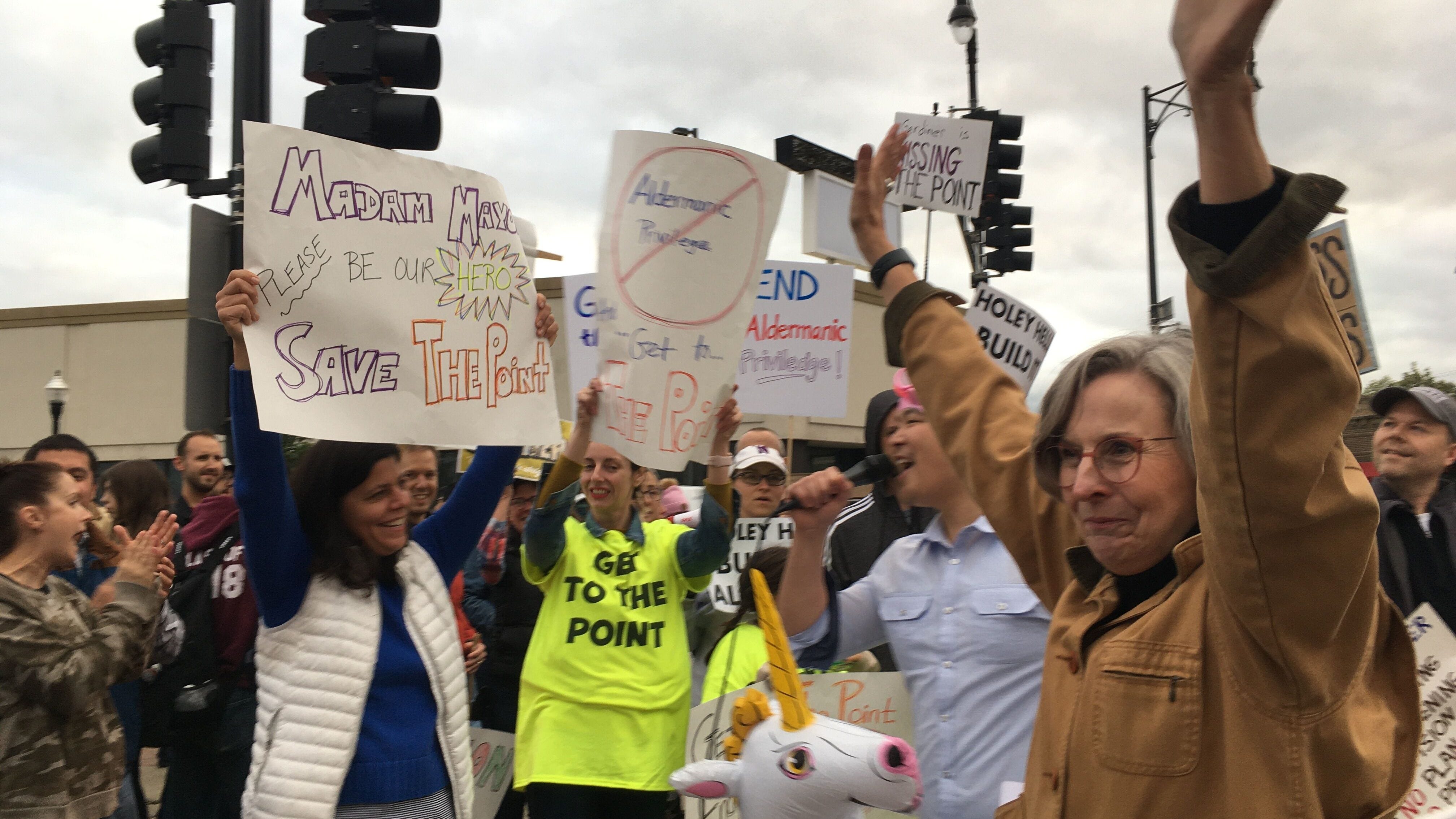 Portage Park Residents Urge Ald. Gardiner To Approve Six Corners Development Project