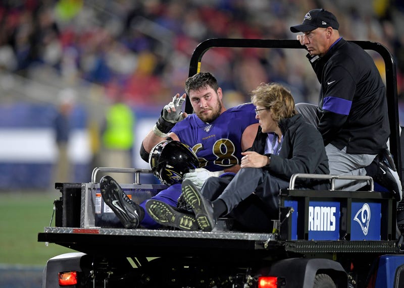 Matt Skura carted off field with knee injury