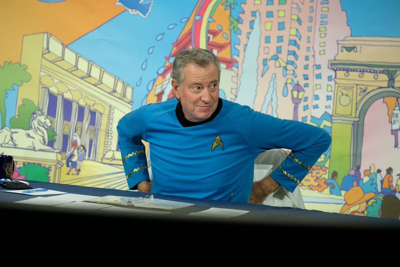 De Blasio costume