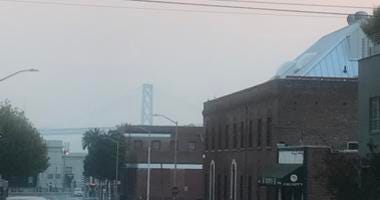 Smoke from the Camp Fire obscures the view of the Bay Bridge in San Francisco in November 2018.