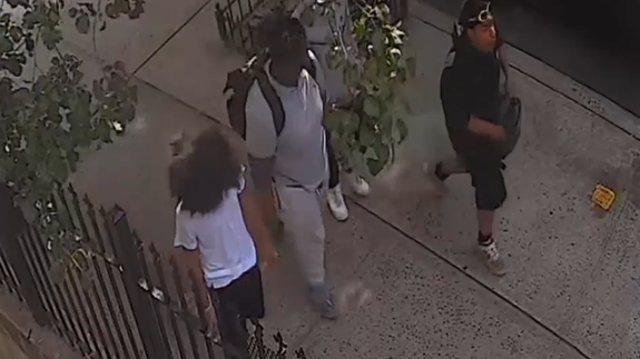 Group steals teen boy's sneakers near Morningside Park