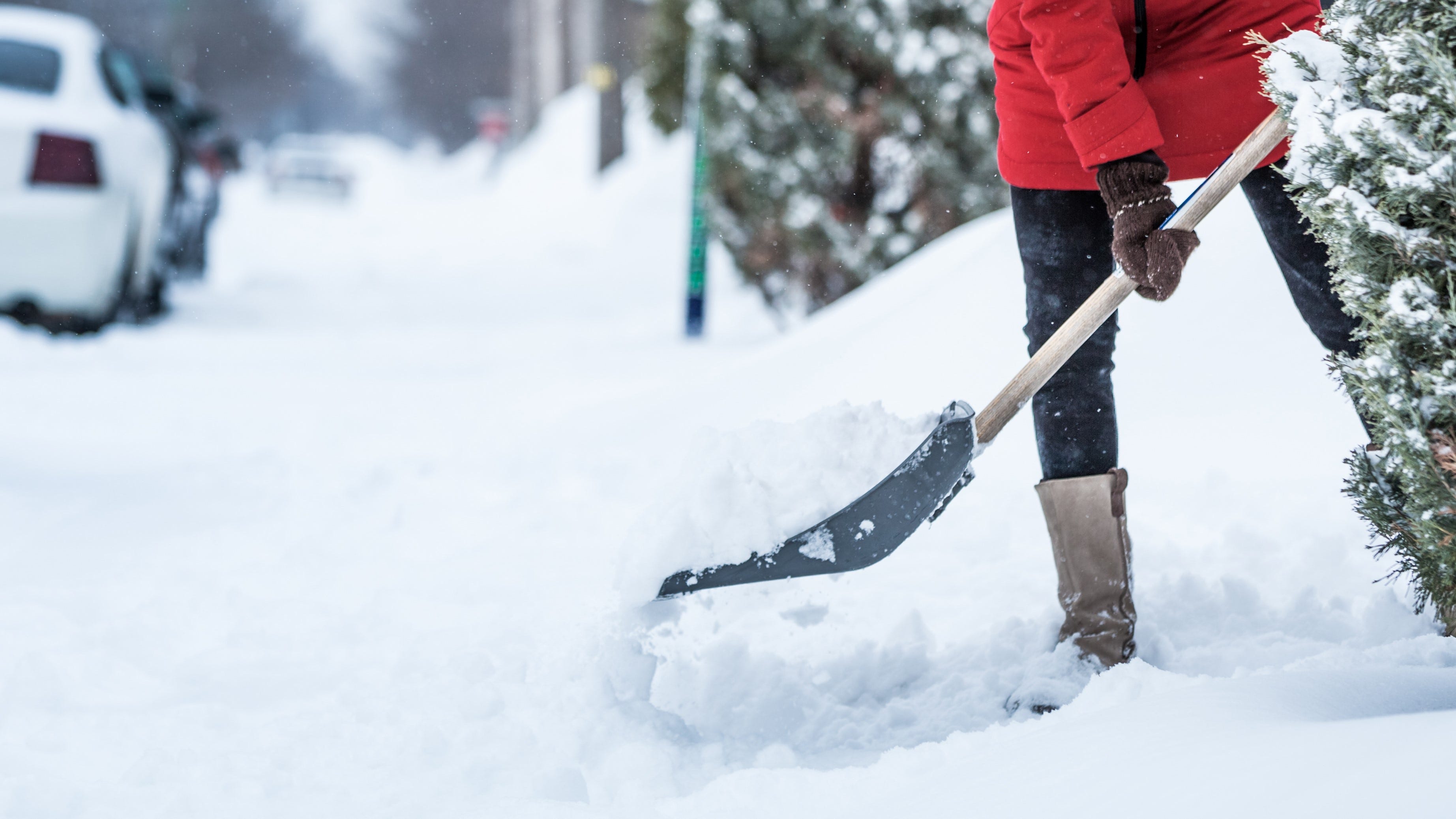 Heavy snow expected Thursday morning before tapering in the afternoon