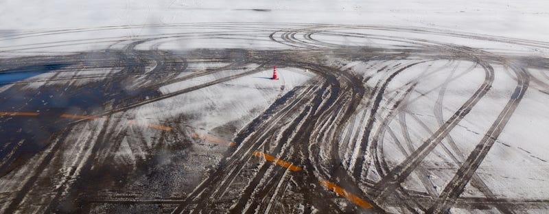snow at airport