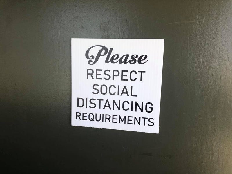 social distancing.sign
