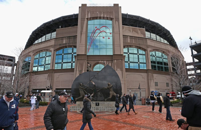 exterior of Guaranteed Rate Field
