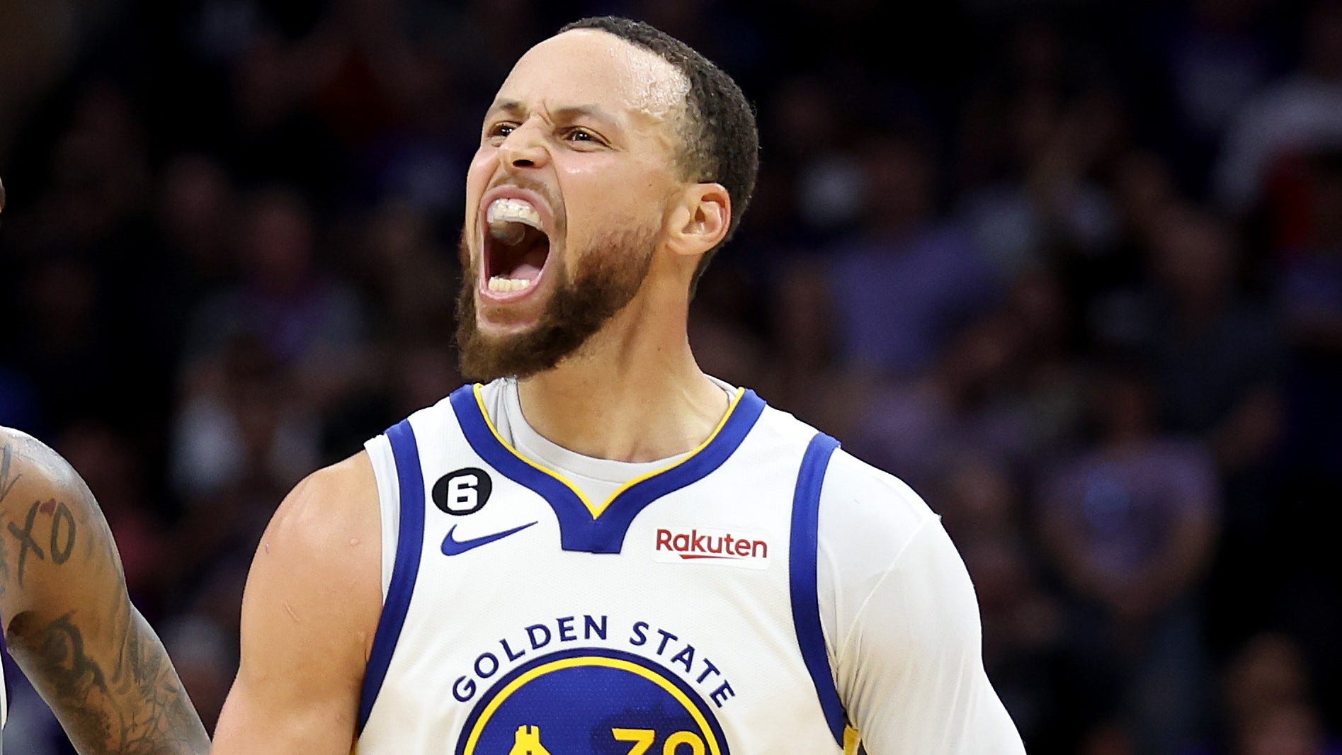 Warriors finish strong in Sacramento to take 3-2 series lead vs. Kings