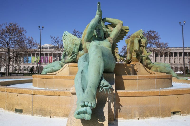 Swann Memorial Fountain by Alexander Stirling Calder located in the center of Logan Square. 