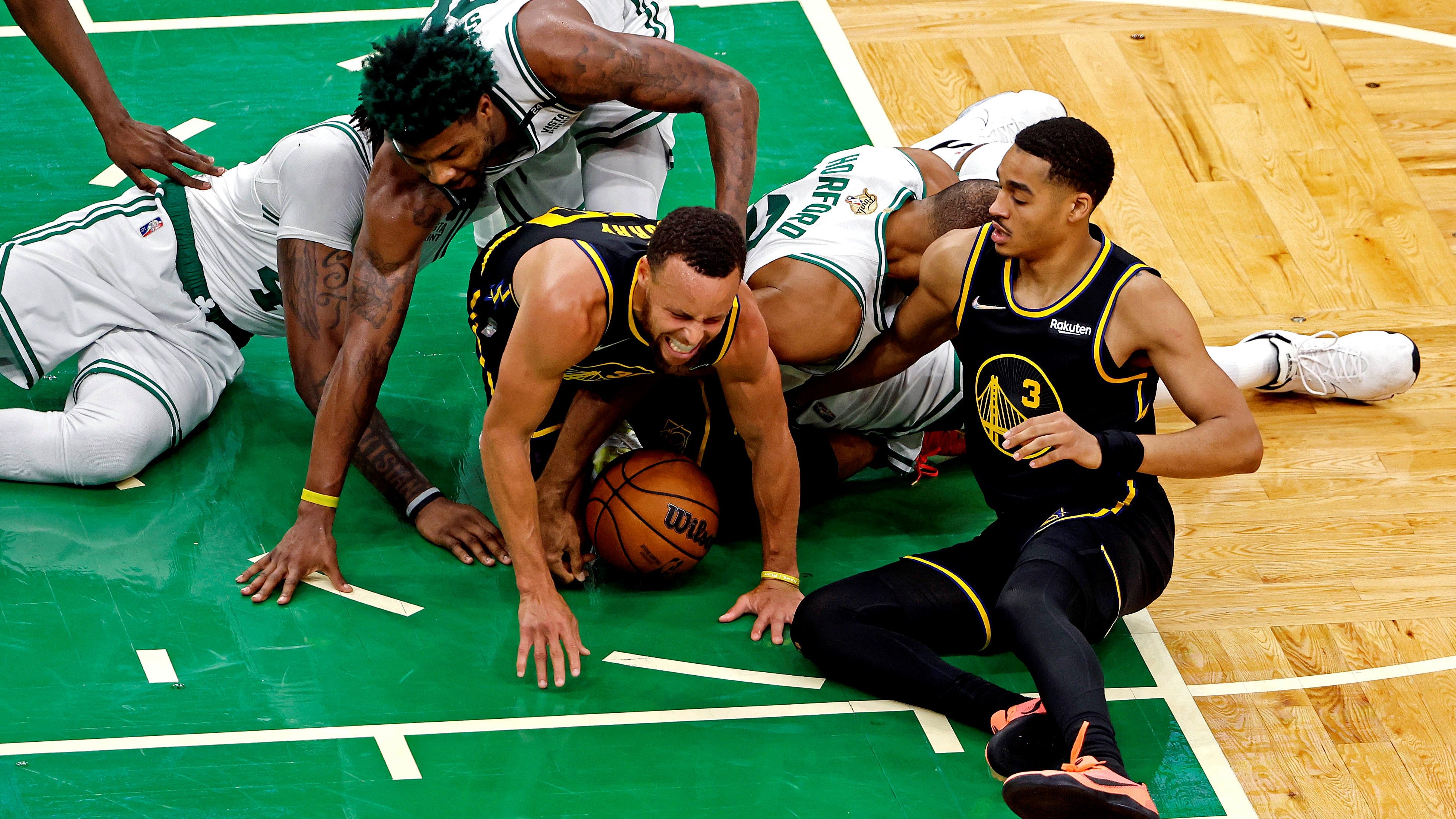 Shams: Steph Curry avoided 'major issue' with foot injury, optimistic for Game 4