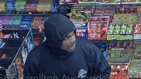 Police searching for man who stole woman's car at Detroit gas station [PHOTO+VIDEO]