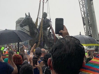 Stonewall Jackson sits on Arthur Ashe Boulevard on July 1, 2020. (Matt Demlein, WRVA)