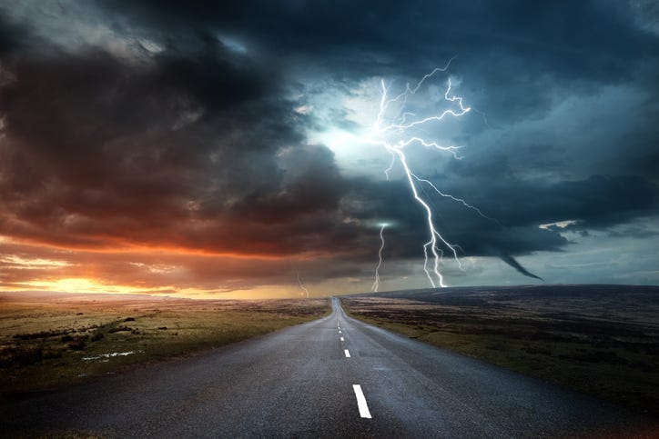Storm kills 30