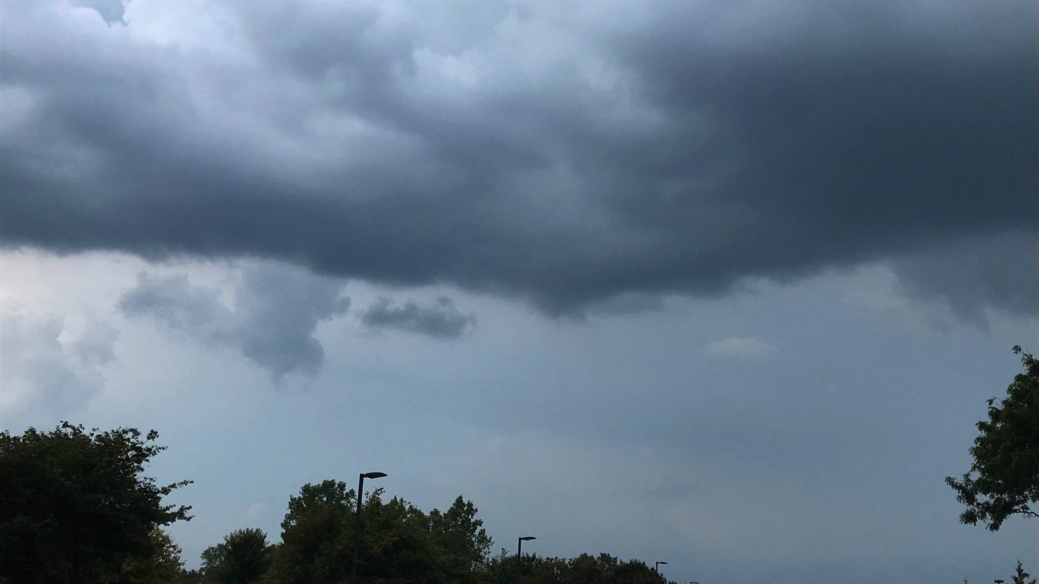 Metro Detroit Braces For Power Outages During High Winds Today