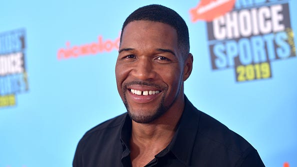 Michael Strahan gives update on his gap tooth: 'April Fool's!'