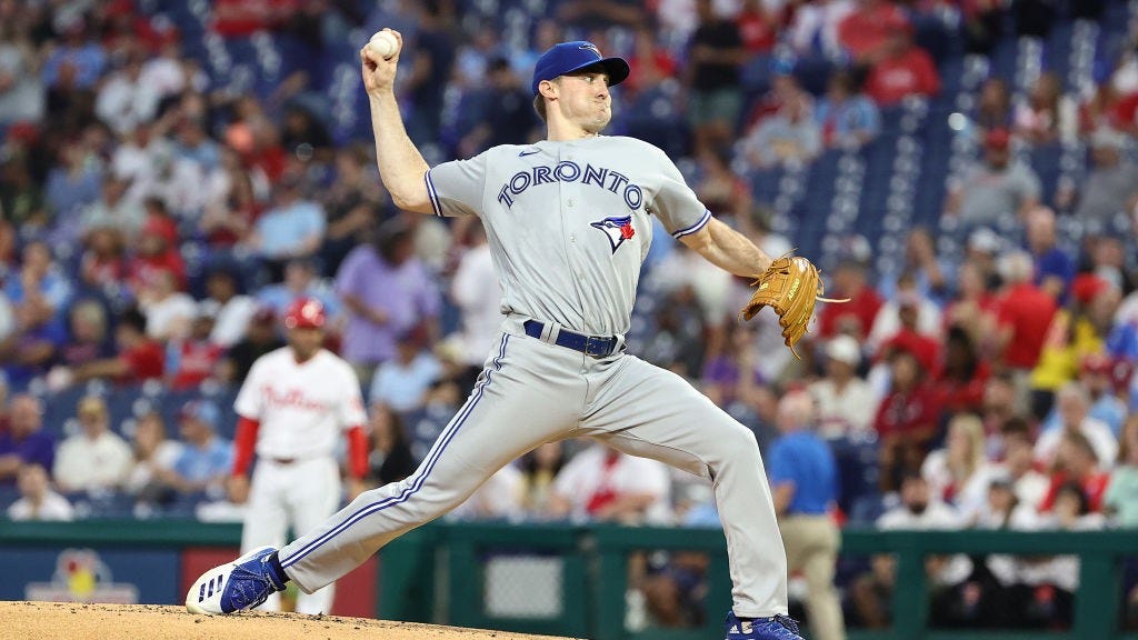 Giants continue to stockpile starters with Ross Stripling signing