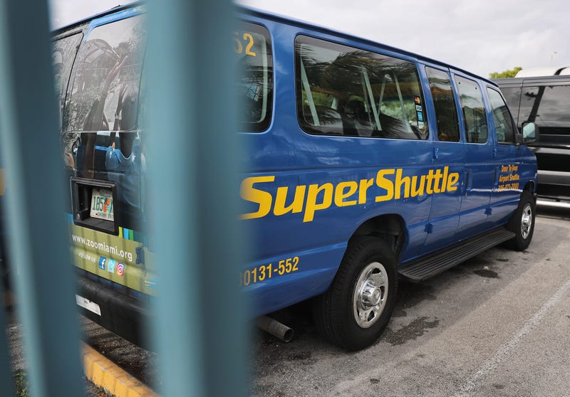 SuperShuttle Transit Bus