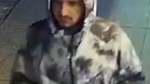 VIDEO: Cab driver, 19, robbed of $400 at knifepoint in Queens, suspect at large