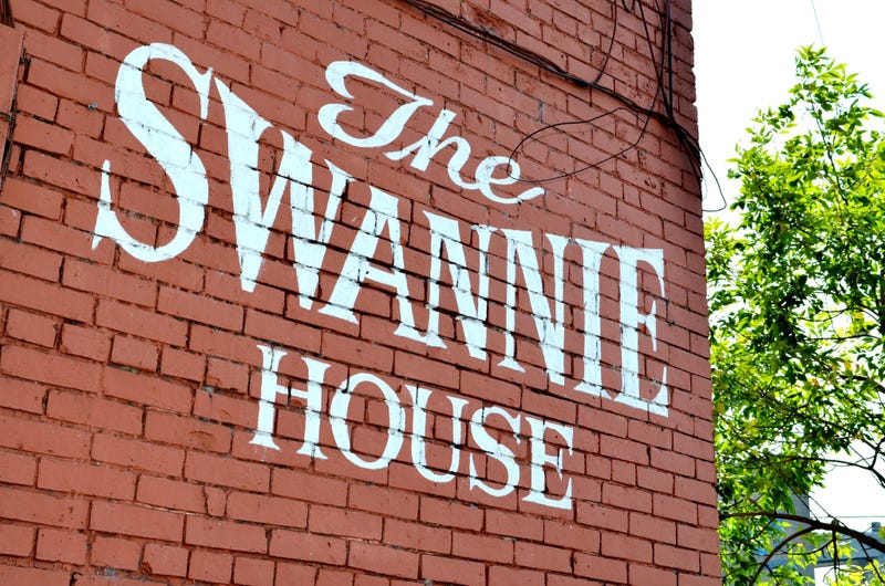 Swannie House