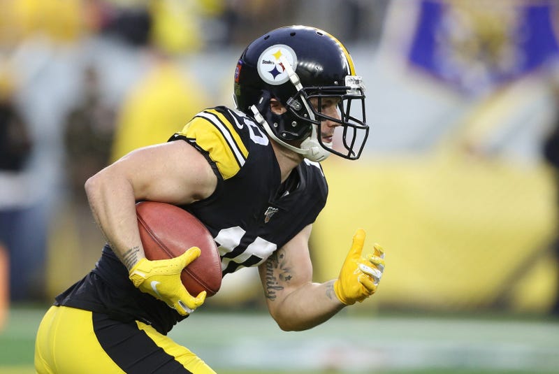 Pittsburgh Steelers wide receiver Ryan Switzer (10) turns a kick-off against the Los Angeles Rams during the first quarter at Heinz Field. Pittsburgh won 17-12.