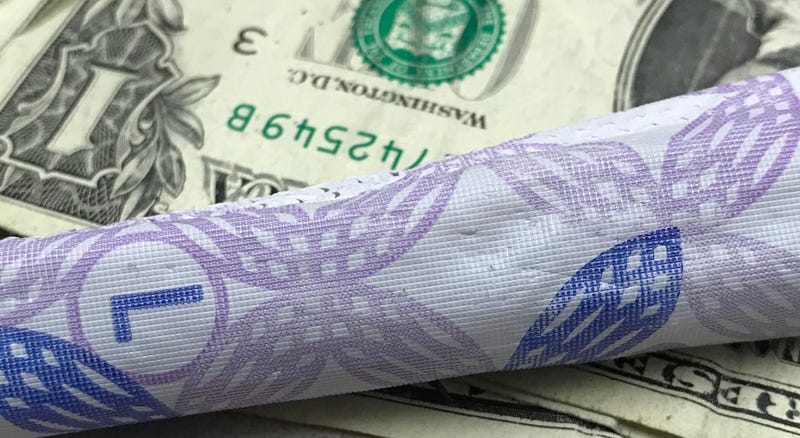 tampon, money