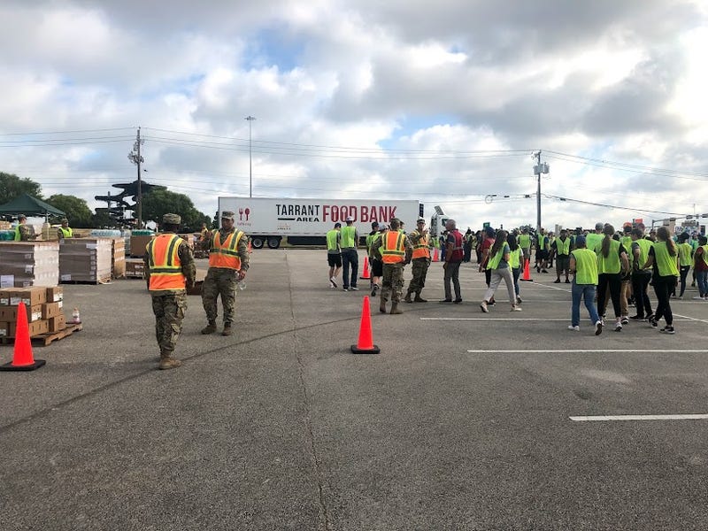 Tarrant Area Food Bank hosts last "mega mobile market" of 2021